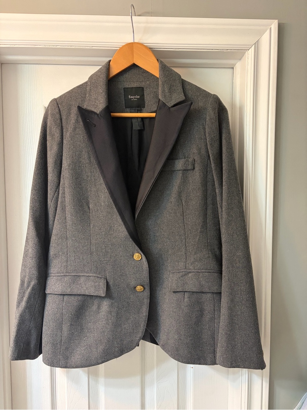 Smythe Peaked Lapel Tuxedo Blazer Gray Wool Two-Button Tailored size 12